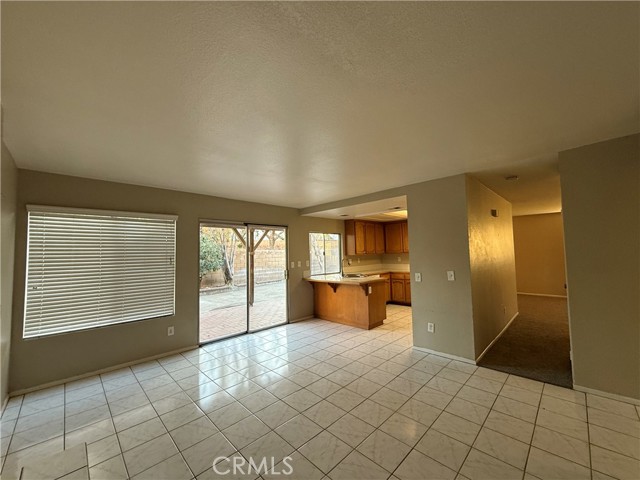 Detail Gallery Image 10 of 54 For 1209 W Morgan St, Rialto,  CA 92376 - 4 Beds | 2/1 Baths