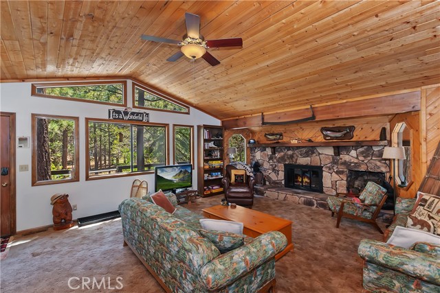 Detail Gallery Image 5 of 42 For 427 Salem Dr, Big Bear City,  CA 92314 - 2 Beds | 2 Baths