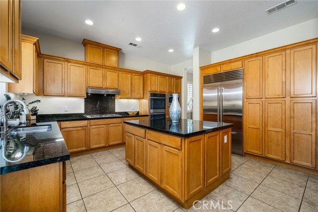 73810 Cezanne Drive, Palm Desert CA: https://media.crmls.org/medias/04c944c6-bf67-42b3-a224-0e038bf29993.jpg