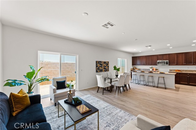Detail Gallery Image 10 of 47 For 11649 Sable Way, Moreno Valley,  CA 92557 - 4 Beds | 2/1 Baths