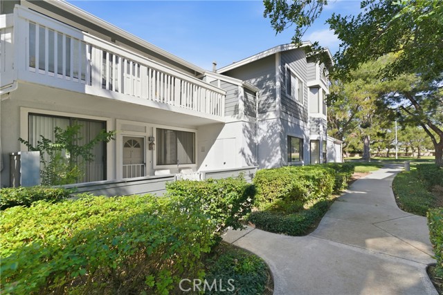 Detail Gallery Image 2 of 23 For 60 Remington, Irvine,  CA 92620 - 1 Beds | 1 Baths