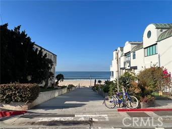 125 9th Street, Manhattan Beach, California 90266, ,Residential Income,For Sale,125 9th Street,CRSB24048017