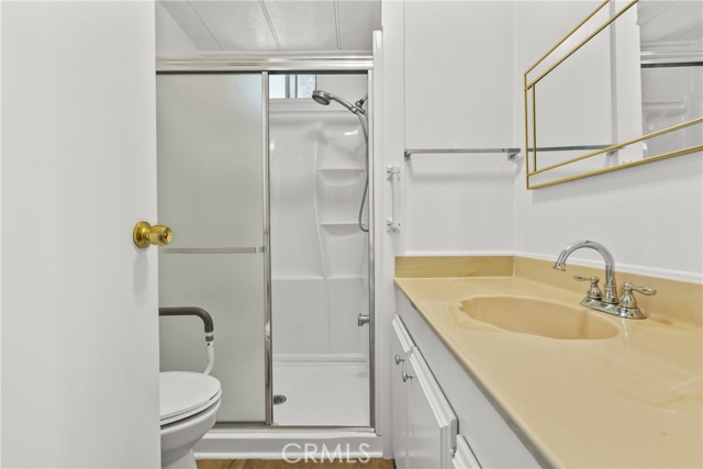 21001 Plummer Street, Chatsworth CA: https://media.crmls.org/medias/04cb11dd-b379-4341-a5ca-9c0558915b17.jpg