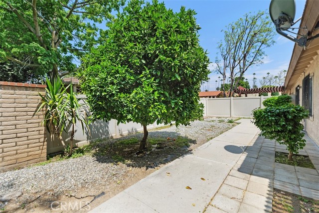 2797 Persimmon Place, Riverside CA: https://media.crmls.org/medias/04cb2b57-6b9e-4267-aa83-9f4f52dbca1d.jpg