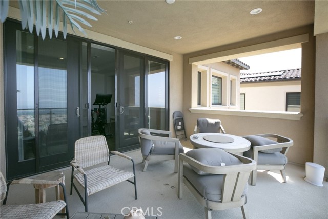 Detail Gallery Image 44 of 69 For 20300 W Windsor Ln, Northridge,  CA 91326 - 5 Beds | 6 Baths