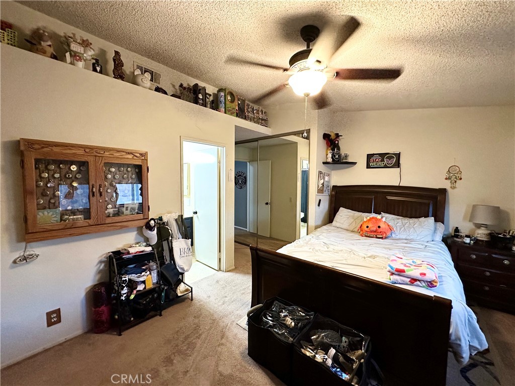 https://media.crmls.org/medias/04cc0ed0-3bea-4fa2-a0f1-b19cf37ad6e0.jpg?preset=X-Large