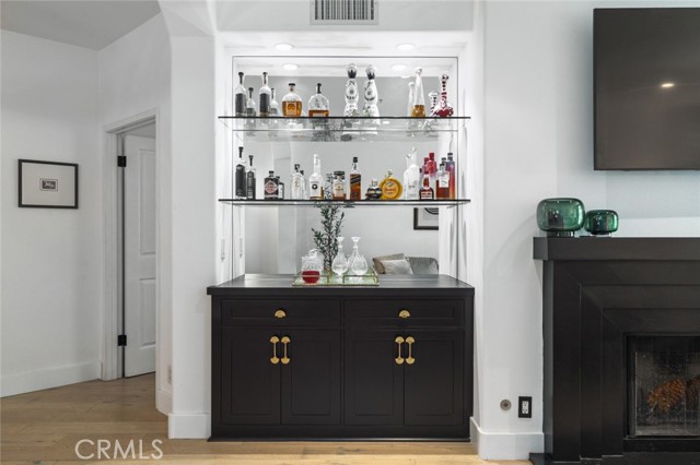 Detail Gallery Image 14 of 31 For 11740 W Sunset Bld #14,  Los Angeles,  CA 90049 - 2 Beds | 3 Baths