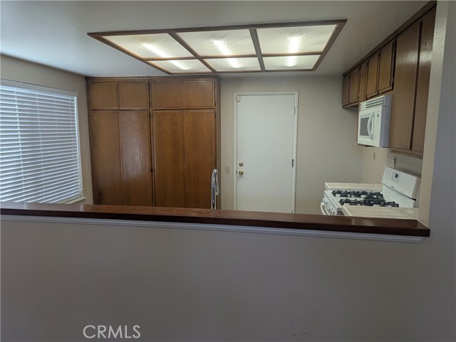 Detail Gallery Image 20 of 21 For 21345 via Del Lobo, Yorba Linda,  CA 92887 - 2 Beds | 2 Baths