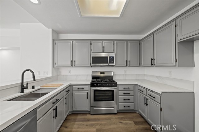 Detail Gallery Image 28 of 60 For 25947 Stafford Canyon Road #G,  Stevenson Ranch,  CA 91381 - 2 Beds | 2 Baths