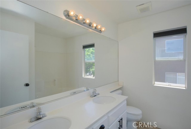 27292 Eagles Nest Drive, Corona CA: https://media.crmls.org/medias/04ce3fa6-23a3-4c1c-a7ba-37cb20d6aa69.jpg