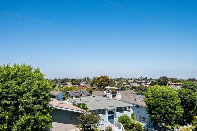 724 13th Street, Manhattan Beach, California 90266, 6 Bedrooms Bedrooms, ,7 BathroomsBathrooms,Residential,For Sale,13th,SB25038463