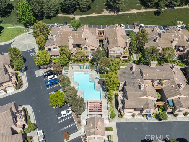 9 Silvertide Drive, Dana Point CA: https://media.crmls.org/medias/04ce9c10-b7f8-4aea-8874-d136f5e2df96.jpg