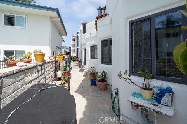 Detail Gallery Image 8 of 25 For 417 Monterey Ln, San Clemente,  CA 92672 - 3 Beds | 3/1 Baths