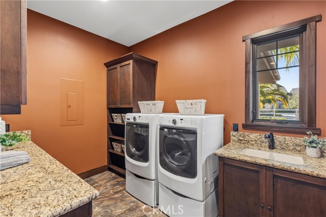 Detail Gallery Image 29 of 72 For 41570 Avenida Bordeaux, Temecula,  CA 92592 - 6 Beds | 4/1 Baths