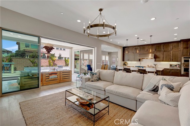 17311 Juniper Lane, Huntington Beach CA: https://media.crmls.org/medias/04cef54f-7de7-4e7d-9dea-7cf7058bdbf5.jpg