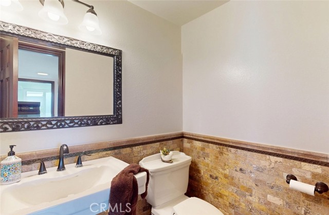 Detail Gallery Image 30 of 71 For 8492 Spring Cir, Huntington Beach,  CA 92646 - 4 Beds | 2/1 Baths