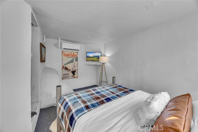 33141 Big Bear Lake Road, Running Springs, CA 92382