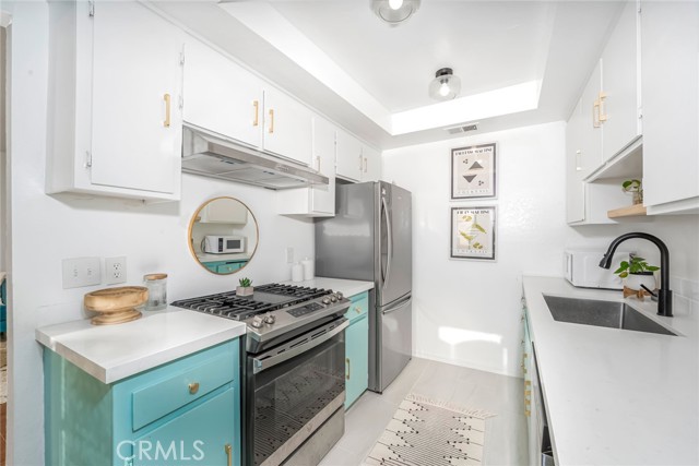 Front Image Thumbnail for CROC26069574