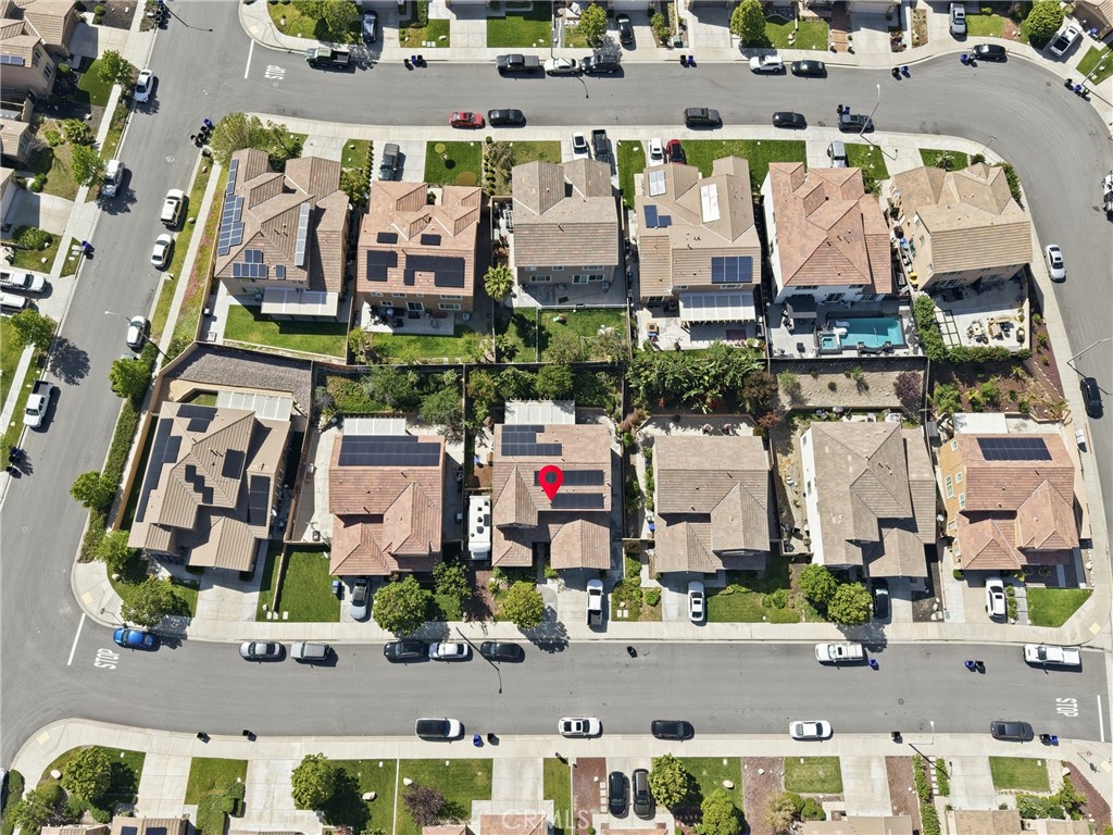 https://media.crmls.org/medias/04d08e2e-ce12-4fd7-9f60-16f17290b972.jpg?preset=X-Large