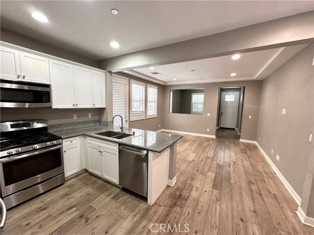 912 N Alameda Avenue, Azusa CA: https://media.crmls.org/medias/04d0b5e2-4d8a-490a-9bc3-d838cc512d7d.jpg