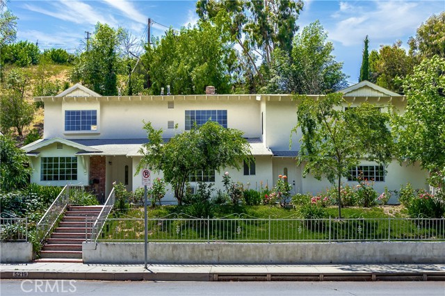 Detail Gallery Image 1 of 27 For 5219 San Feliciano Dr, Woodland Hills,  CA 91364 - 6 Beds | 4 Baths
