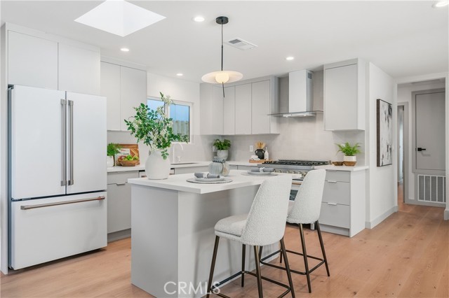 Detail Gallery Image 5 of 39 For 4021 Beethoven, Los Angeles,  CA 90066 - 4 Beds | 3 Baths