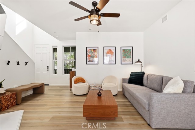 Detail Gallery Image 3 of 29 For 52 Valmont Way, Ladera Ranch,  CA 92694 - 2 Beds | 2 Baths