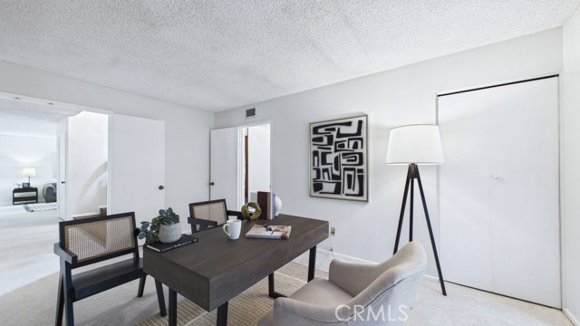 Detail Gallery Image 8 of 45 For 24187 Avenida Crescenta, Valencia,  CA 91355 - 5 Beds | 3 Baths