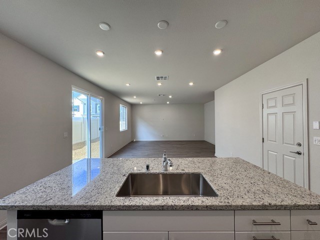 Detail Gallery Image 17 of 49 For 26553 James Dr, Menifee,  CA 92584 - 3 Beds | 2/1 Baths