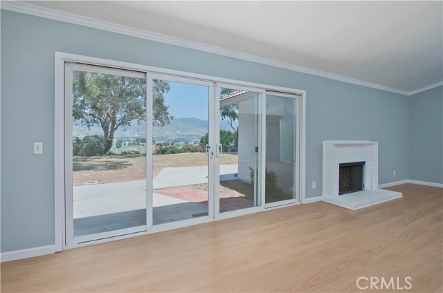 Image 7 of 32 For 12824 Woodley Avenue