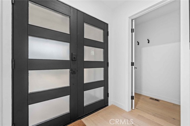 2416 Palm Avenue, Manhattan Beach CA: https://media.crmls.org/medias/04d36a4e-3c47-4068-9674-2c246fe74c02.jpg