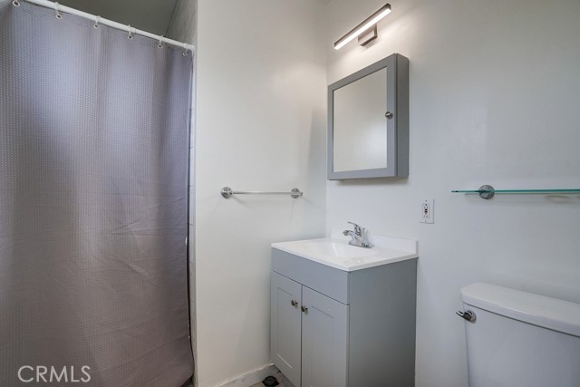 650 W Florence Avenue, La Habra CA: https://media.crmls.org/medias/04d3b51e-9fad-40dd-bb36-fd7ec1a7e97f.jpg