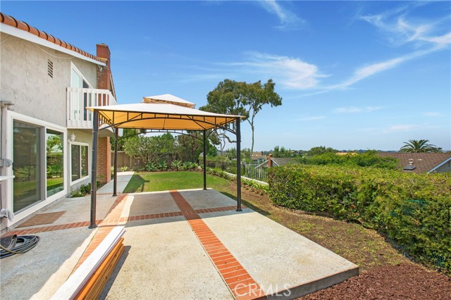 2220 Port Aberdeen Place, Newport Beach CA: https://media.crmls.org/medias/04d44fa8-bc97-4e31-a3a5-8e13be05e8d0.jpg
