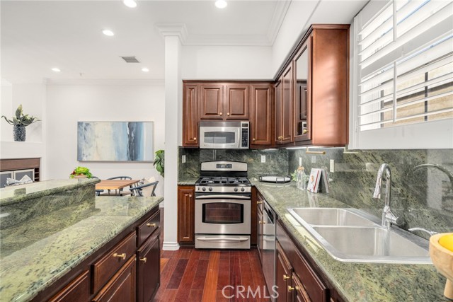 3411 S Main Street, Santa Ana CA: https://media.crmls.org/medias/04d53ce3-8158-4380-b994-99a01a252cd6.jpg
