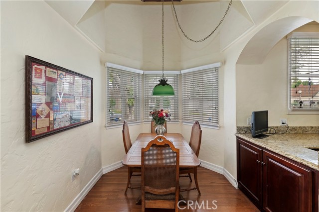 Image 45 of 73 For 4202 University