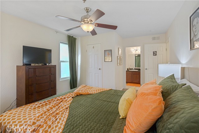 43376 Cook Street, Palm Desert CA: https://media.crmls.org/medias/04d8731c-09f6-4664-a8d9-1be05eaf5fe7.jpg