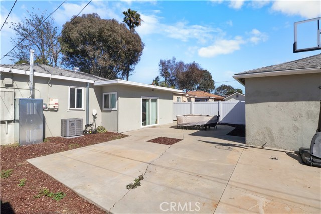 Detail Gallery Image 18 of 25 For 200 E Barclay St, Long Beach,  CA 90805 - 3 Beds | 1 Baths