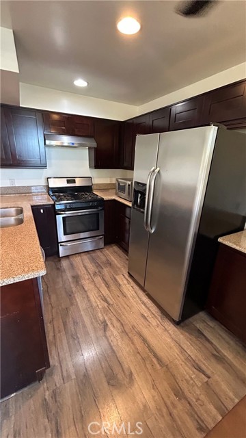252 Avenida Lobeiro, San Clemente CA: https://media.crmls.org/medias/04da8360-4e3a-4825-aba6-ab66aa7d38e1.jpg