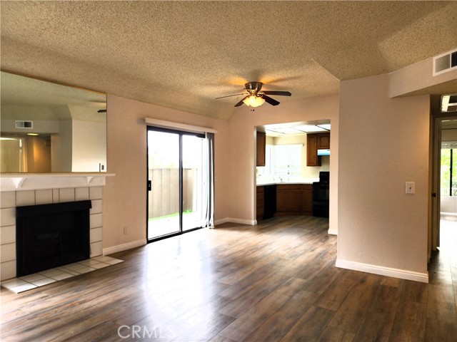 Detail Gallery Image 5 of 24 For 22725 Lakeway Dr #389,  Diamond Bar,  CA 91765 - 2 Beds | 2 Baths