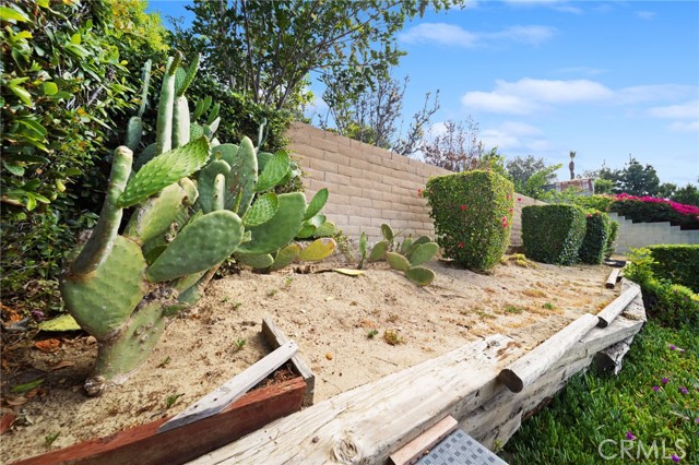 Detail Gallery Image 12 of 42 For 856 Golden Prados, Diamond Bar,  CA 91765 - 3 Beds | 2 Baths