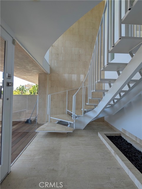 Detail Gallery Image 8 of 34 For 253 Vista Del Parque, Redondo Beach,  CA 90277 - 5 Beds | 3 Baths