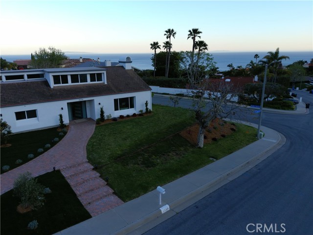Detail Gallery Image 51 of 56 For 3536 Malibu Country Dr, Malibu,  CA 90265 - 4 Beds | 3 Baths