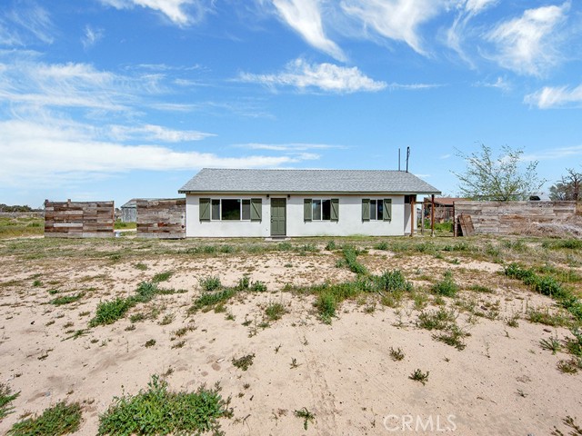 Detail Gallery Image 2 of 24 For 48038 93rd St, Lancaster,  CA 93536 - 4 Beds | 2 Baths