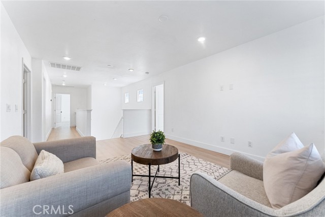 Detail Gallery Image 24 of 42 For 5305 Fulmer Ct, Jurupa Valley,  CA 91752 - 5 Beds | 4/1 Baths
