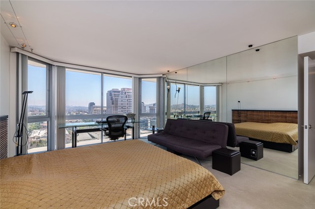 222 Monterey Road, Glendale CA: https://media.crmls.org/medias/04ddc2f7-5950-4f34-8c92-e7da0b1ef755.jpg