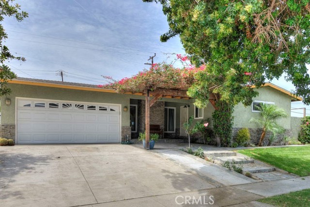 16251 Kim Ln, Huntington Beach, CA 92647