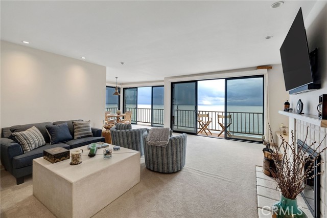 Detail Gallery Image 13 of 60 For 727 Esplanade #302,  Redondo Beach,  CA 90277 - 2 Beds | 2 Baths