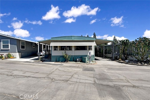 Detail Gallery Image 3 of 33 For 840 Foothill Blvd. #99,  Azusa,  CA 91702 - 2 Beds | 2 Baths