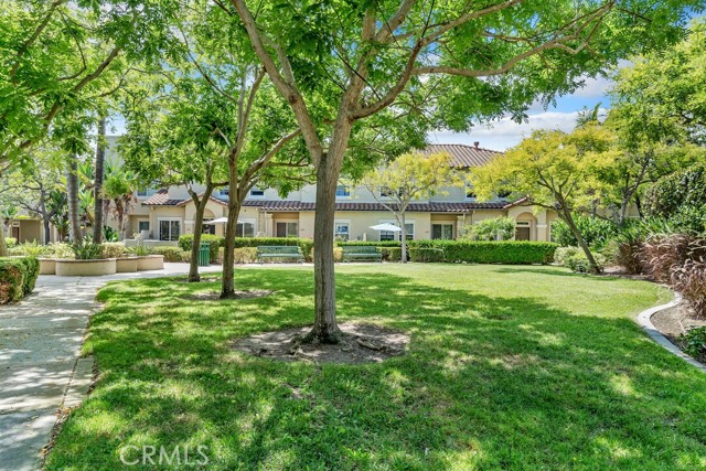 6118 Citracado Circle, Carlsbad CA: https://media.crmls.org/medias/04df03f4-f1eb-4bcf-a55f-4c4e502eb62e.jpg