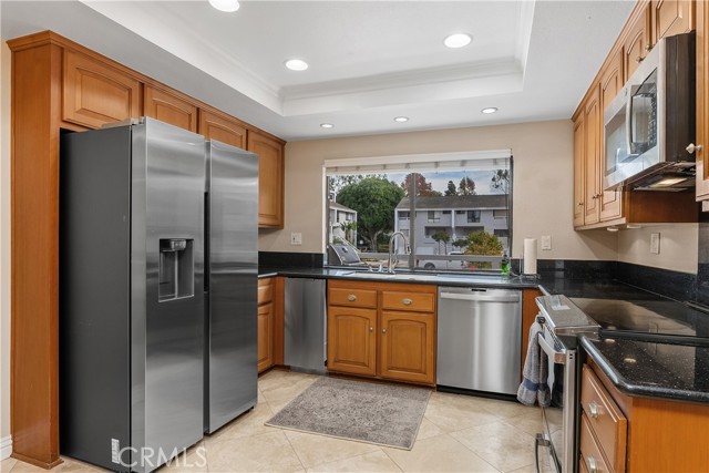 Detail Gallery Image 22 of 43 For 11 Baruna Ct #55,  Newport Beach,  CA 92663 - 3 Beds | 2/1 Baths